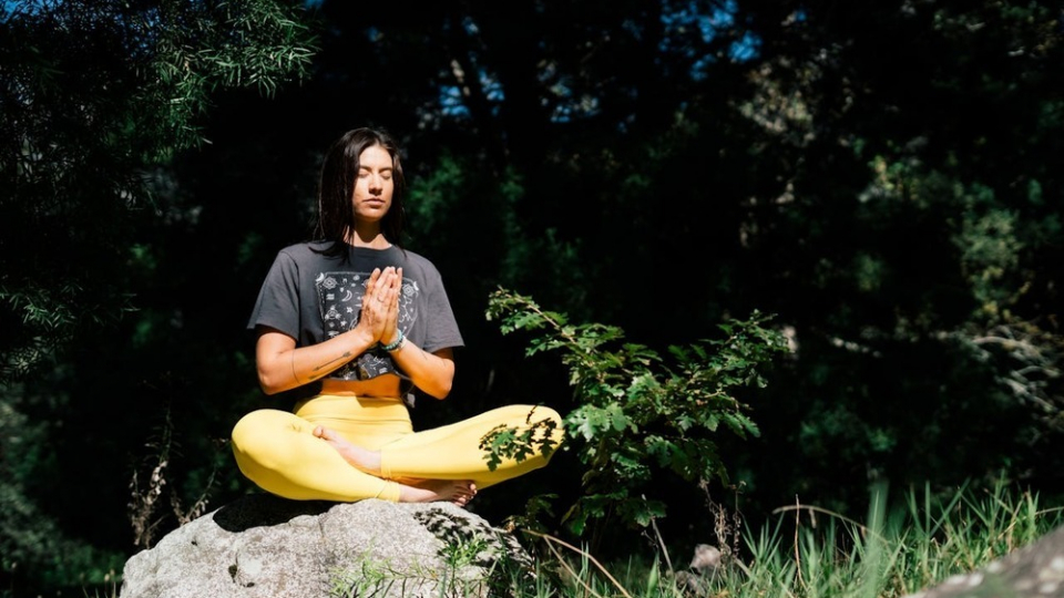 Komplettera kampsporten med yoga